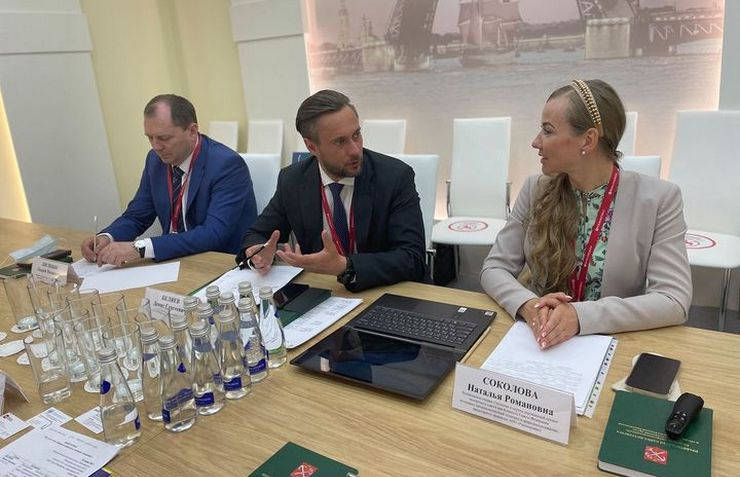Сергей Коротков обсудил перспективы перехода к “зеленой” экономике на Питерском международном экономическом форуме